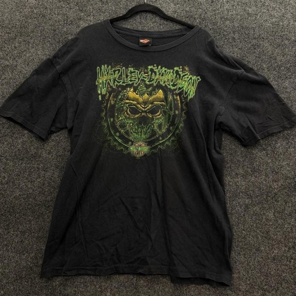 Harley Davidson Skull Graphic Tee Men's XL Black Green Wisconsin Oconomowoc